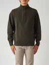 Barbour Essential Mid-button Con Toppa Sul Gomito. Caratterizzato Da Un Collo A Imbuto Abbottonato E Maniche In Green