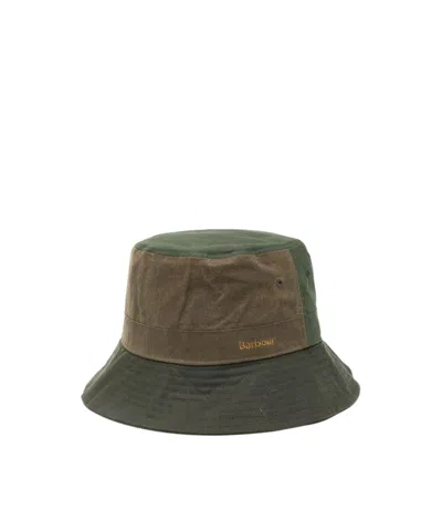 Barbour Logo Embroidered Two-toned Bucket Hat In Red