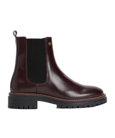 Barbour Solid Color Chelsea Boots In Black