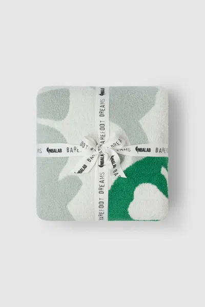 Barefoot Dreams Cozychic® Boston Celtics™ Throw In Green