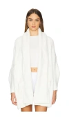 Barefoot Dreams Cozychic Cable Weave Blanket Wrap In Pearl