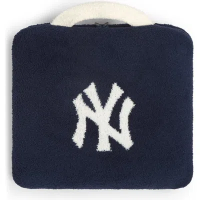 Barefoot Dreams Cozychic New York Mets Travel Blanket In Blue