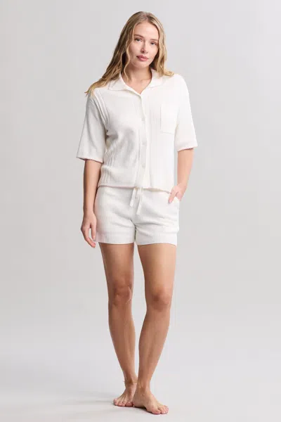 Barefoot Dreams Cozychic Ultra Lite® Contrast Scallop Short Sleeve Shirt And Short Set In Pearl