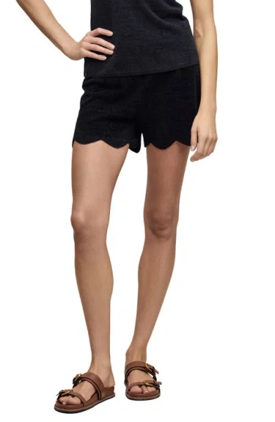 Barefoot Dreams Cozychic® Ultra Lite® Drawstring Scallop Lounge Shorts In Black