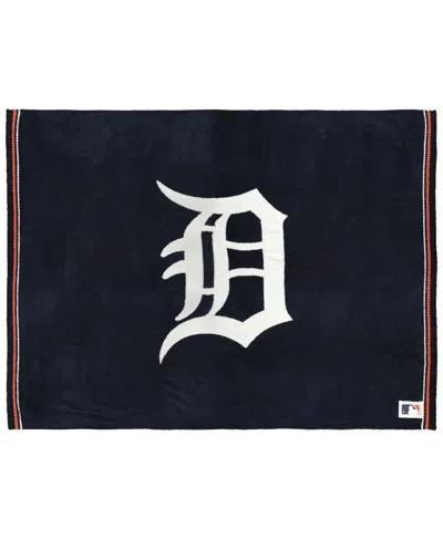 Barefoot Dreams Detroit Tigers 54" X 72" Cozychic Throw Blanket