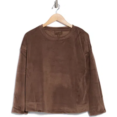 Barefoot Dreams ® Luxechic Tucked Sweatshirt In Brown