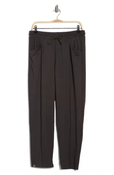 Barefoot Dreams ® Malibu Collection® Butterchic Pintuck Lounge Pants In Black