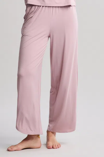 Barefoot Dreams Ultra Soft Jersey Curved Hem Cropped Pant In Pink