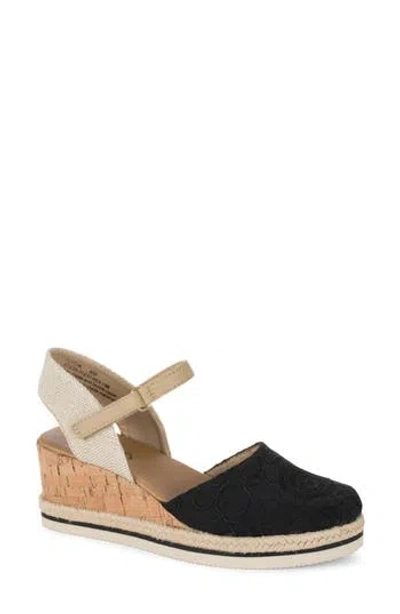 Baretraps Alycia Wedge Sandal In Multi