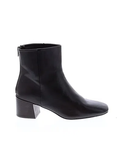 Pre-owned Baretraps Ankle Boots In Black
