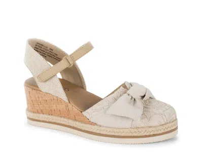 Baretraps Arabelle Wedge Sandal In White
