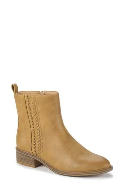 Baretraps Avana Boot In Brown