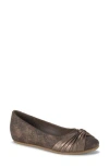 Baretraps Women's Chainey Ballet Flats In Taupe Metallic