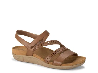 Baretraps Jinna Wedge Sandal In Brown