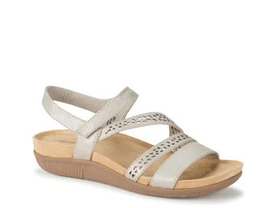 Baretraps Jinna Wedge Sandal In Brown