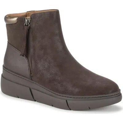 Baretraps Lakelyn Wedge Bootie In Brown