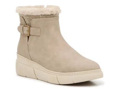 Baretraps Lanney Snow Boot In Neutral