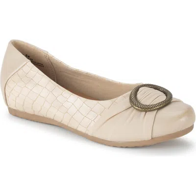 Baretraps Women's Mabely Flats In Milkyway