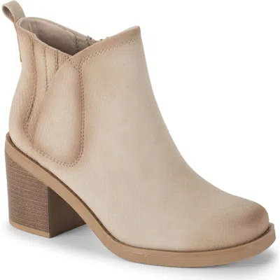 Baretraps Maria Chelsea Boot In Brown