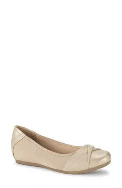 Baretraps Mia Cap Toe Flat In Light Gold