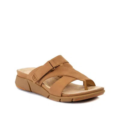 Baretraps Nalani Womens Faux Leather Breathable Slides In Brown