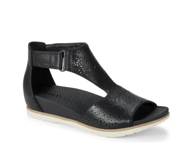 Baretraps Samira Wedge Sandal In Black