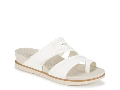 Baretraps Shaya Wedge Sandal In White