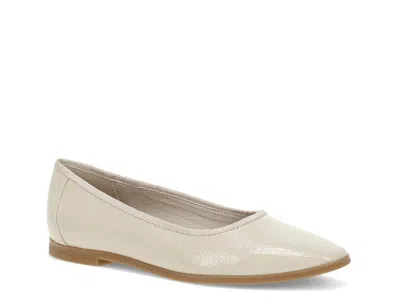 Baretraps Tania Ballet Flat In White