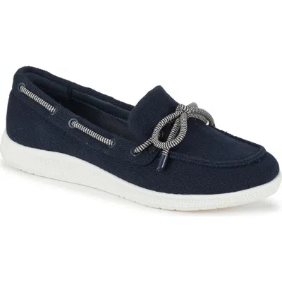 Baretraps Venia Boat Shoe In Blue