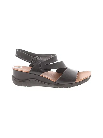Pre-owned Baretraps Wedges In Black