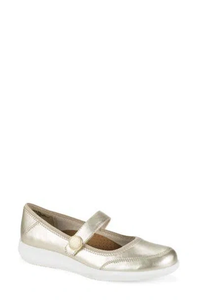 Baretraps Whitnie Block Heel Sandal In Gold