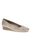 Baretraps Women's Covette Casual Flats In Light Champagne