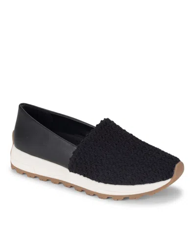 BARETRAPS WOMEN'S GENNIE SLIP ON FLATS
