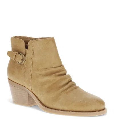Baretraps Women's Linnea Block Heel Booties In Auburn