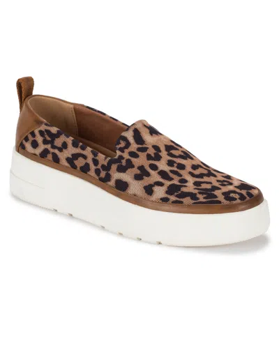 Baretraps Nevin Platform Slip-on Sneaker In Auburn