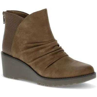 Baretraps Womens Ruched Faux Suede Booties In Dark Taupe
