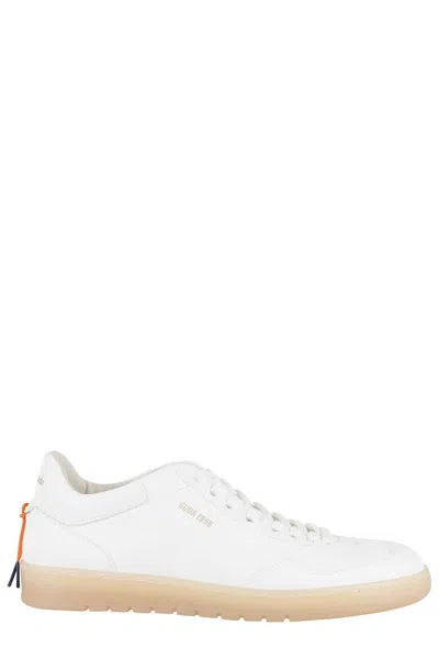 BARRACUDA MINIMALIST LEATHER SNEAKERS WITH CONTRASTING HEEL TAB