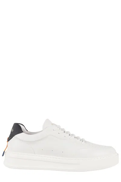 Barracuda Smooth Leather Sneakers With Contrasting Heel Tab In White
