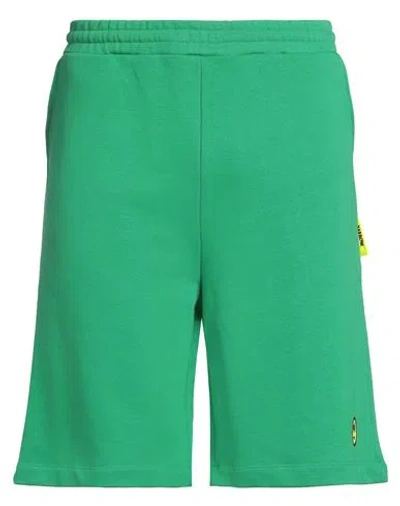 Barrow Man Shorts & Bermuda Shorts Green Size M Cotton