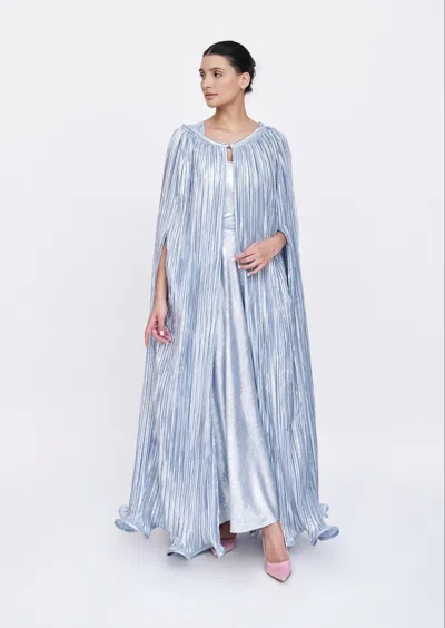 Baruni Roses Cape. In Silver