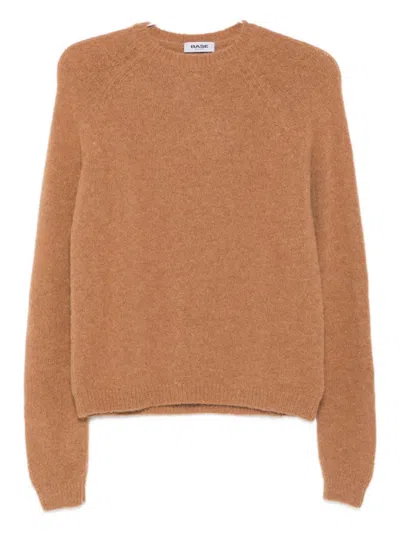 BASE BROWN ROUND-NECK SWEATER