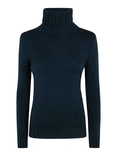 Base Turtle Neck Sweater In Green