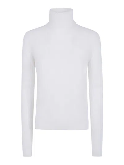 Base Turtle Neck Sweater In White