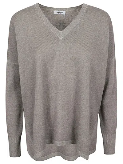 BASERANGE BASE WOOL V-NECKED SWEATER