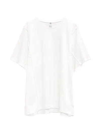 Baserange Poi Seam-detail T-shirt In White