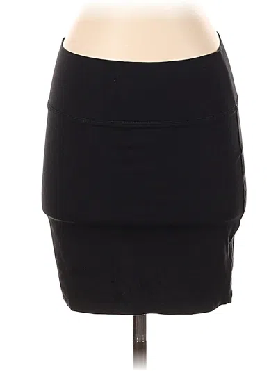 Pre-owned Basics Casual Skirt In Black
