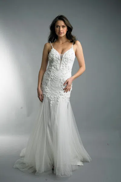 Basix Black Label 3d Floral Mermaid Gown In White