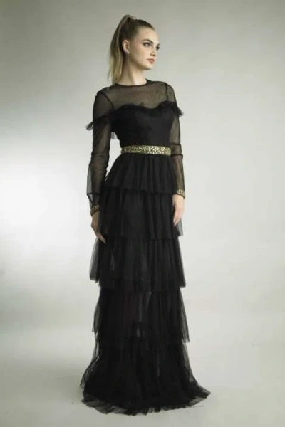 Basix Black Label Long Sleeve Pleated Tiered Gown In Black
