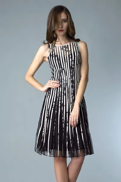 Basix Black Label Sleeveless Cocktail Dress In Multi