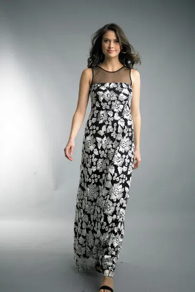 Basix Black Label Sleeveless Gown In Black